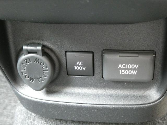 A blinking LED on the dashboard indicates the aircon diagnostic mode is running.