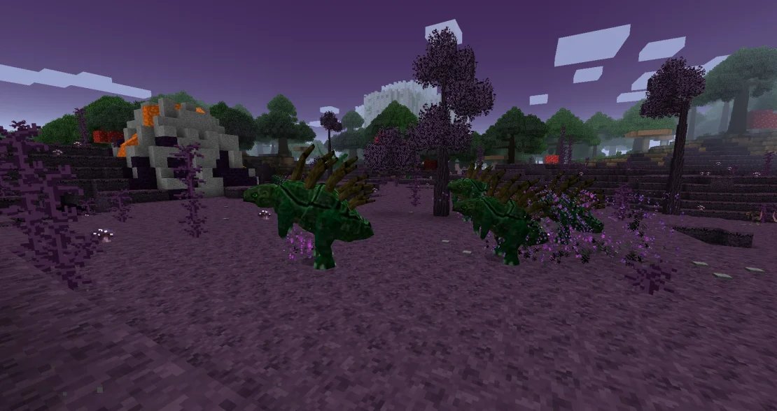 Two different potion bottles side by side to highlight potential mistakes in RLCraft.
